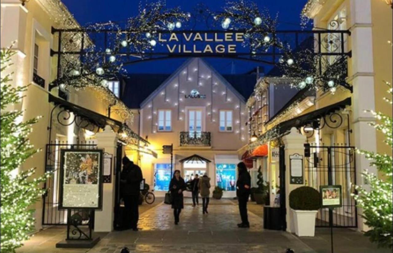 Studio Disneyland Paris Holidays مونتِفرا المظهر الخارجي الصورة